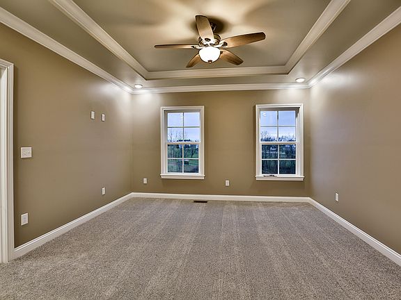 5th image of 249 Reagan Dr