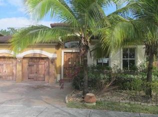 8927 NW 182nd Ter, Hialeah, FL 33018