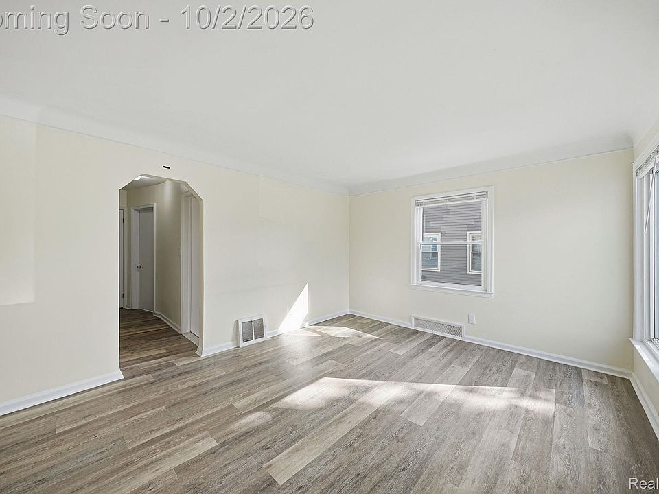 24480 Phlox Ave, photo 7