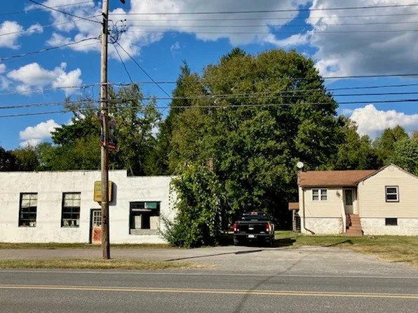 464-466 Locust St, Sidman, PA 15955