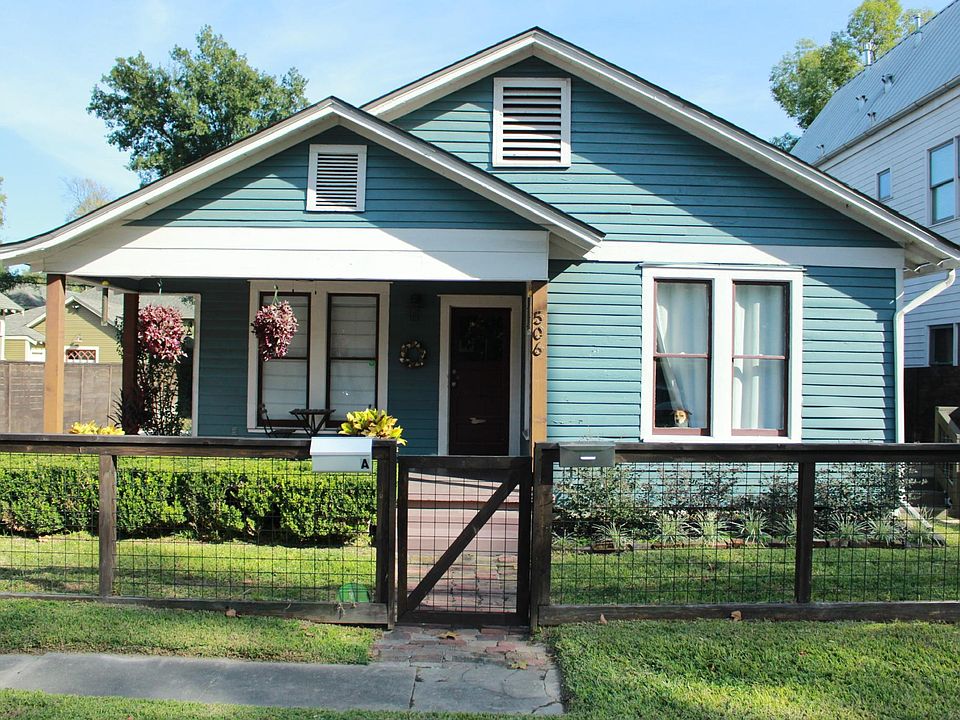 Traditional Heights Bungalow