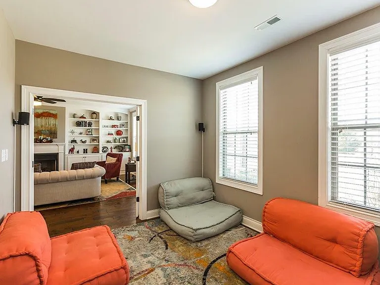 3218 Beaumont Centre Cir — Photo 11