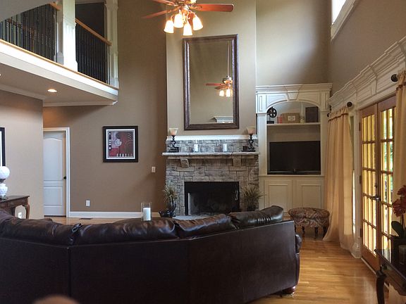 5th image of 3376 Briarwood Dr