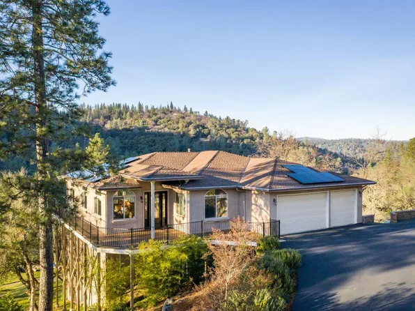 17109 Geneva Ct, Grass Valley, CA 95949
