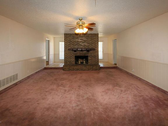 5th image of 4451 Evelyn St