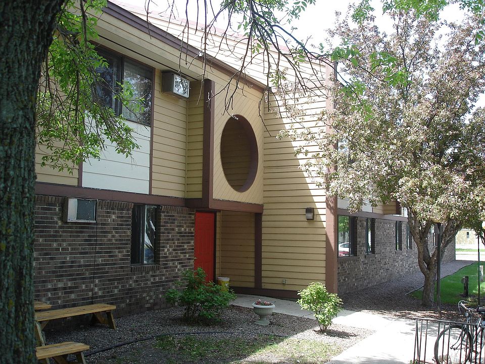 1st image of 701 N 7th St APT 106