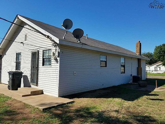 4th image of 2501 Carrigan St