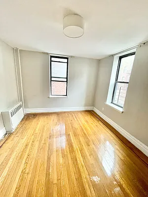 Rented by Carnegie Management Inc | media 9