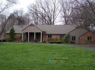 1350 Virginia Trl, Youngstown, OH