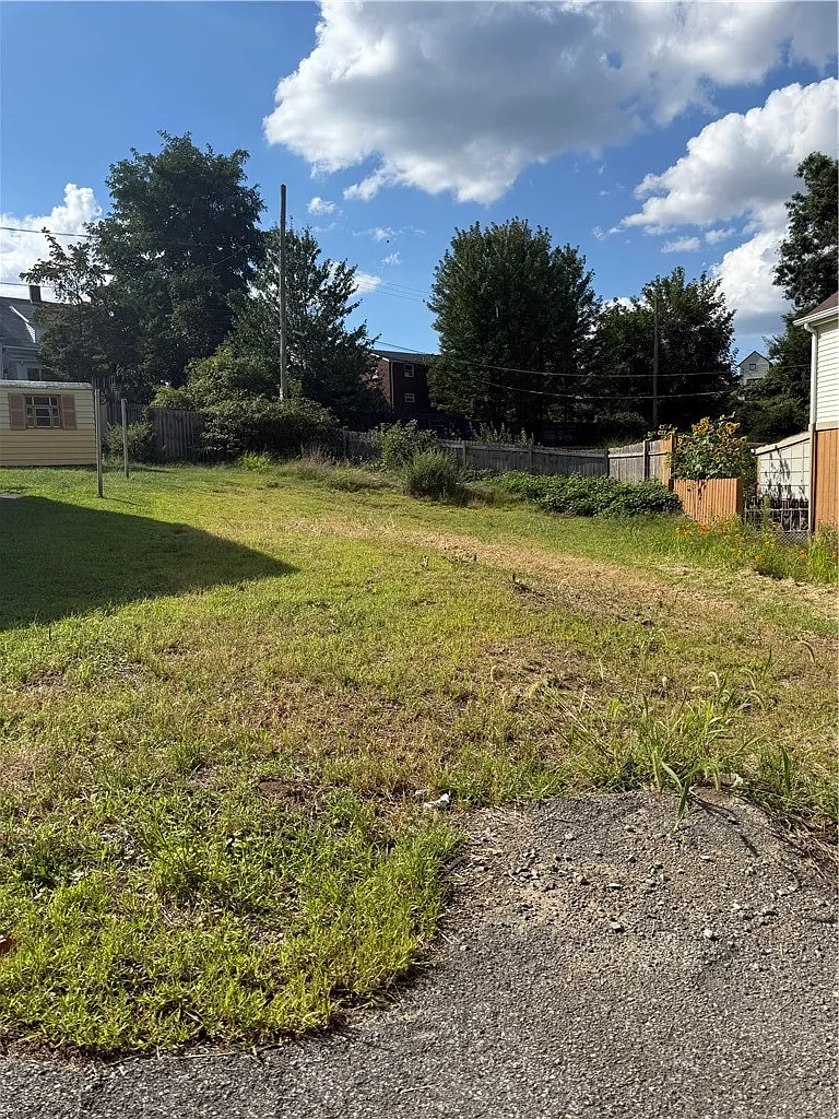 3917 Main St photo 1