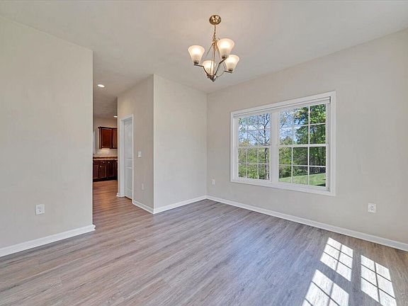 4th image of 1140 Crosscreek Dr