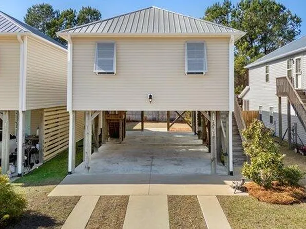 132 James Avenue #B, Surf City, NC 28445