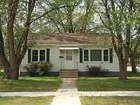 1st image of 151 32nd Ave N