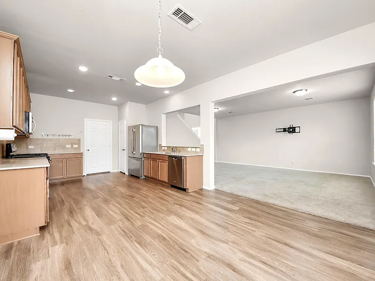 15802 Sunny Stone Dr — Photo 25