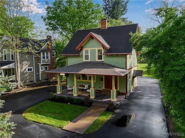 133 Buffalo Rd, East Aurora, NY 14052