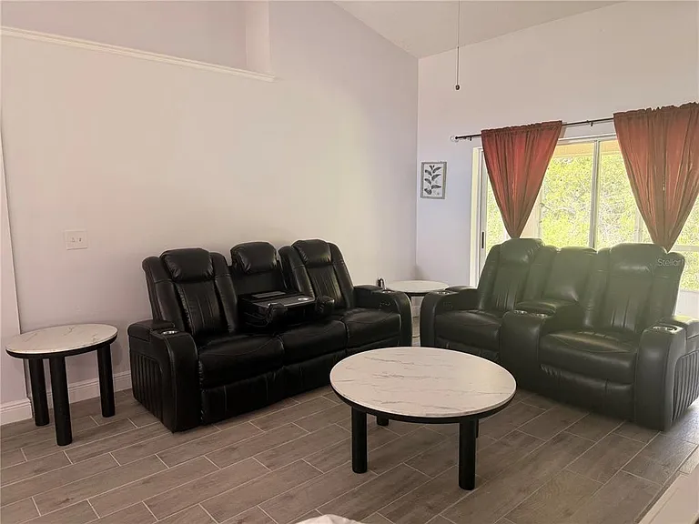 2442 Winchester Blvd — Photo 2