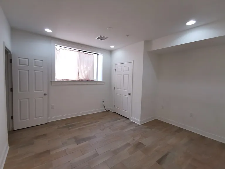 1219 Noble St #1 — Photo 18