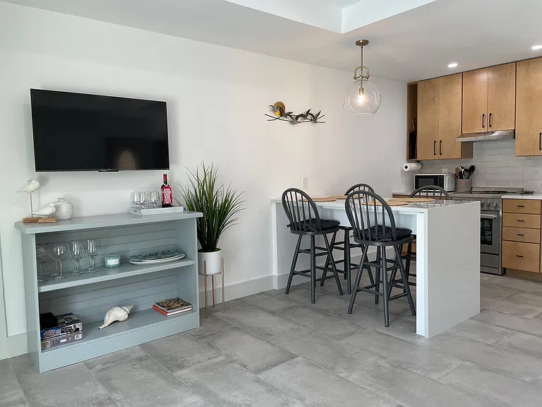1101 Mallorca Dr — Photo 9
