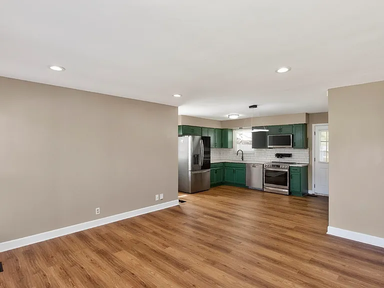 3153 Towne Village Rd — Photo 7