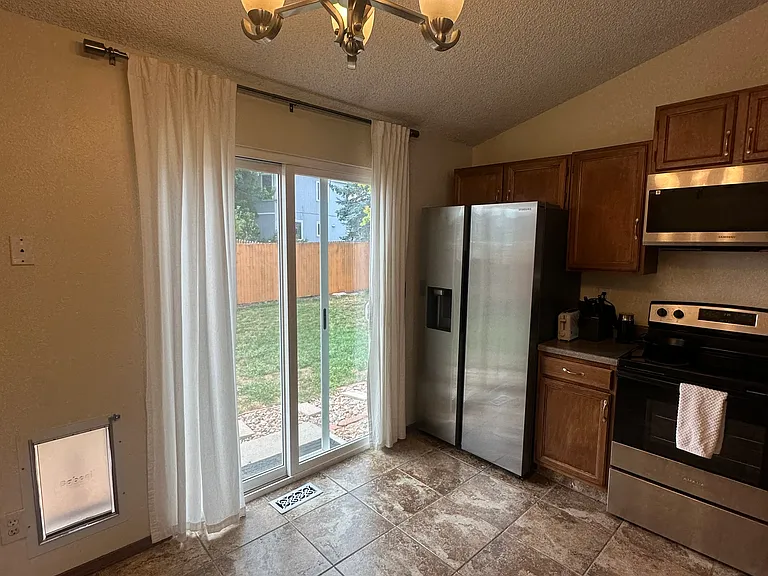 11006 W Bowles Pl — Photo 6