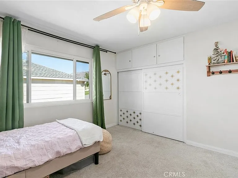 11758 Grant Dr — Photo 32