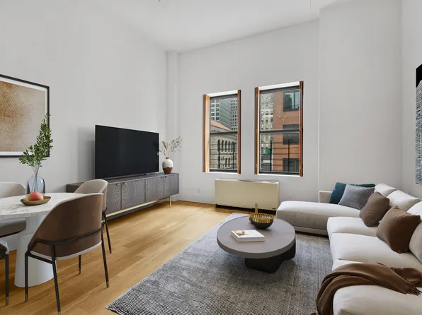71 Nassau Street PHB image 1 of 12