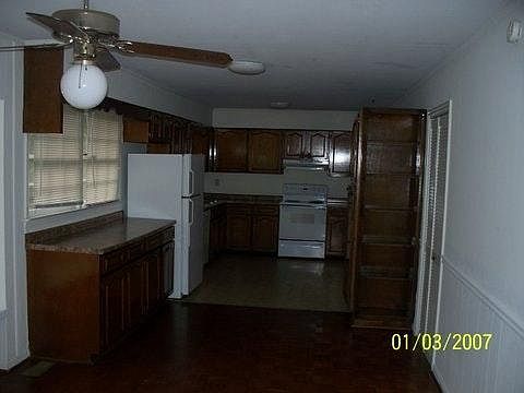 2nd image of 1807 Knox St