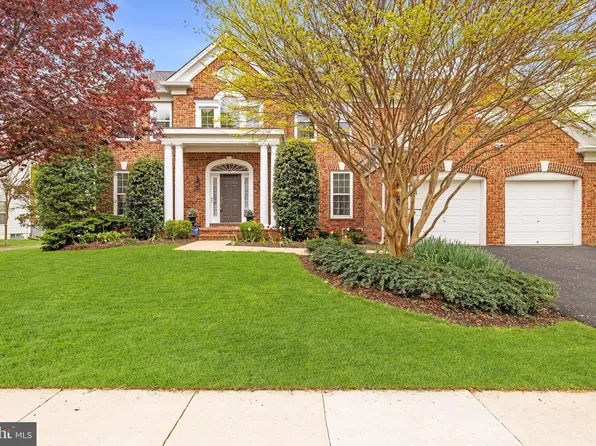 8167 American Holly Rd, Lorton, VA 22079