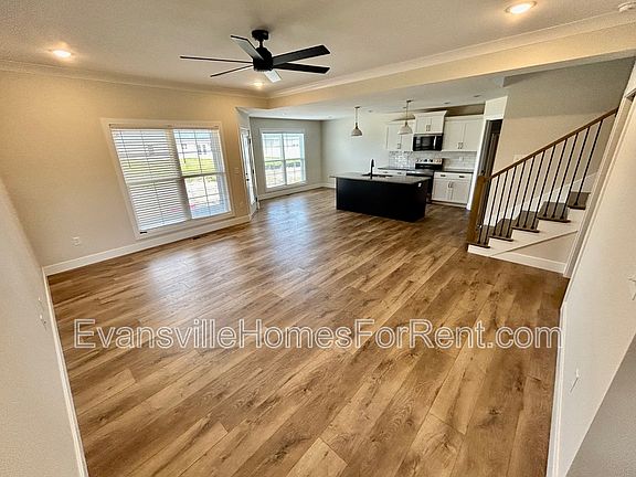 3rd image of 3508 Sand Dr