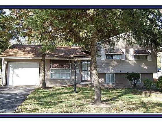 18 S Pine Ln photo 1