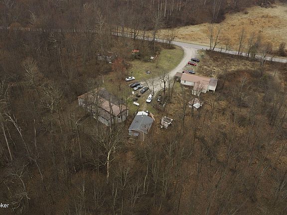 5th image of 1401 Walter Reed Rd