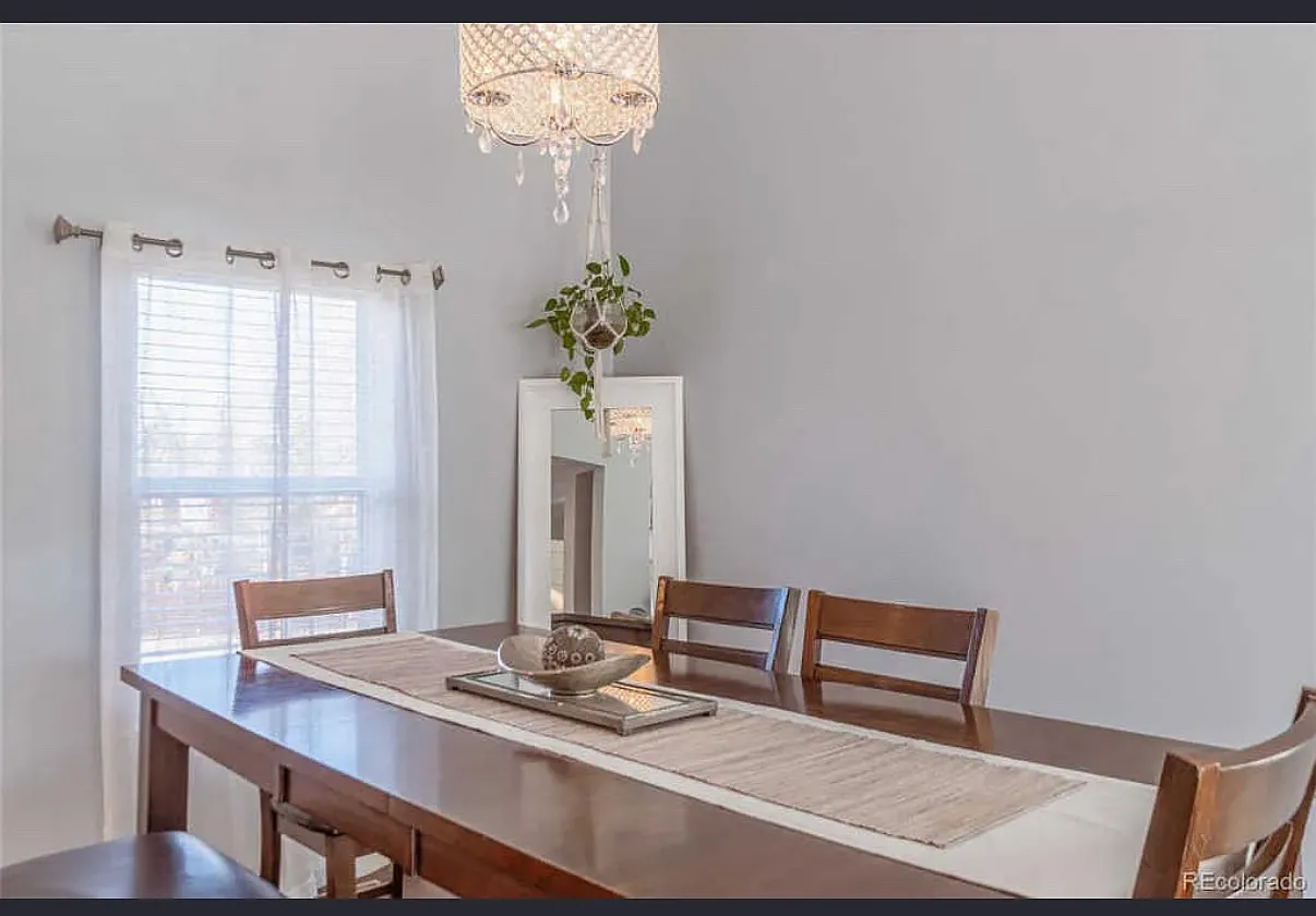 4 bed, 2119 sqft, $3,250 — Photo 3