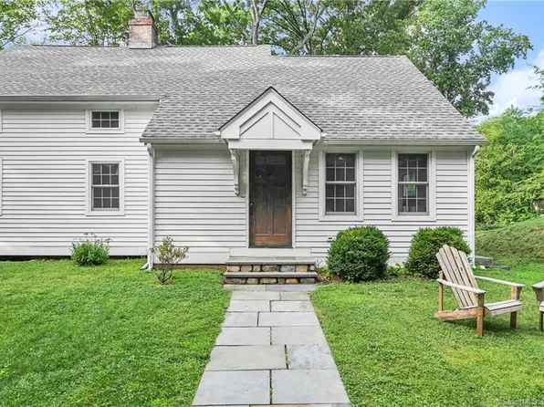 257 Newtown Turnpike, Weston, CT 06883