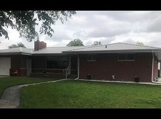 312 Grant St, Quinter, KS 67752