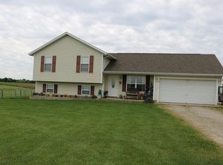 9048 Black Rabbit Rd, Leesburg, OH 45135