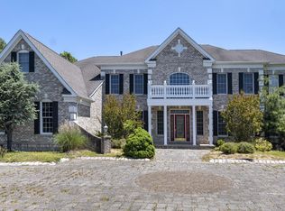 17 Baker Way, Pennington, NJ 08534