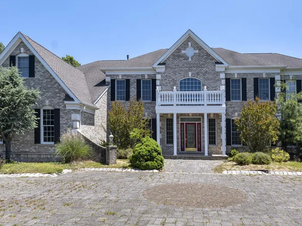 17 Baker Way, Pennington, NJ 08534