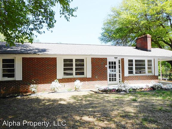 3rd image of 5 Halsey Dr