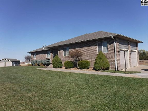 2nd image of 10320 SW Sunflower Dr