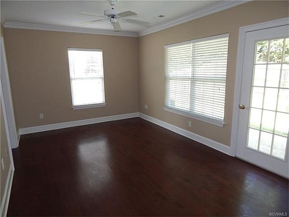 4th image of 2726 Goyne Ter #2726