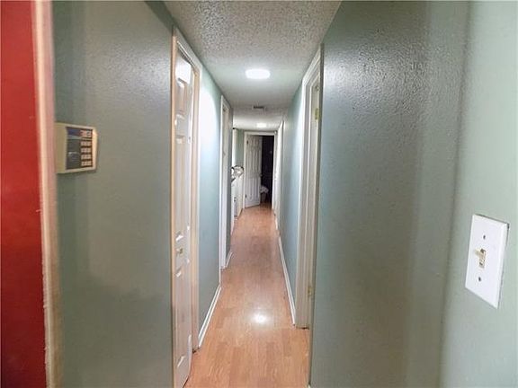 5th image of 5608 Lea Crest Ln