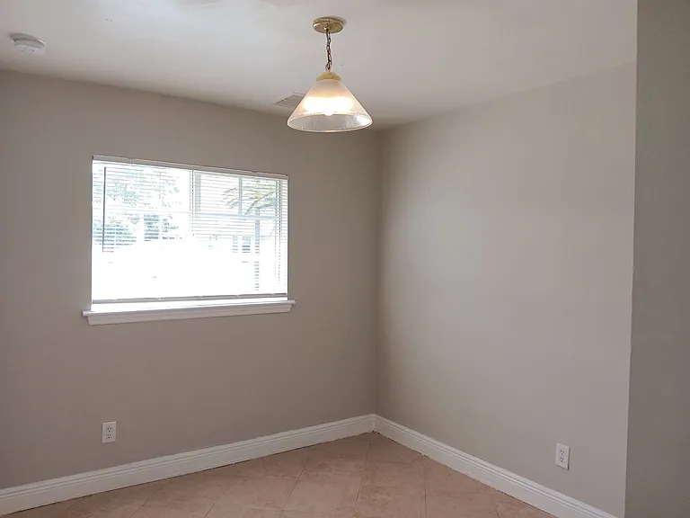 714 Jack Ave S — Photo 16