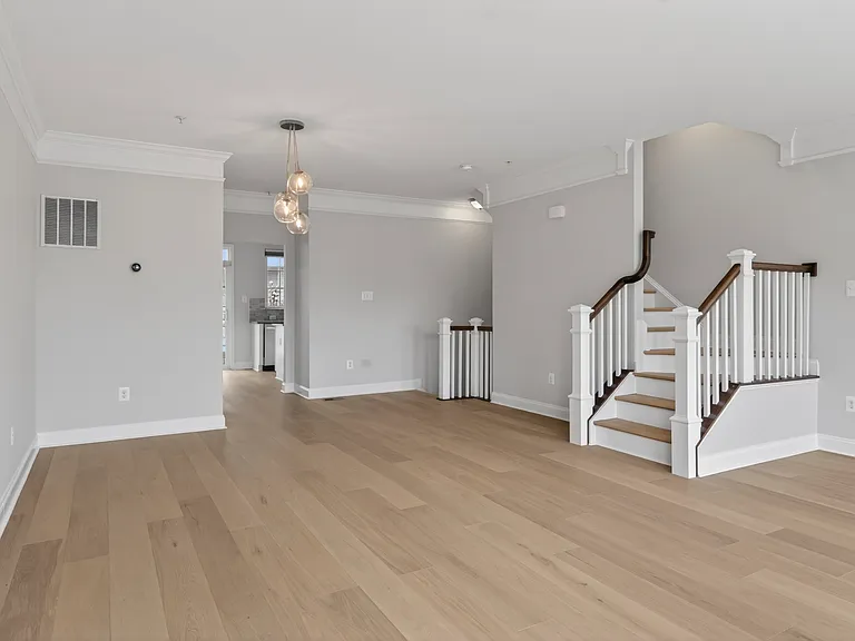 89 Southgate Ave — Photo 11