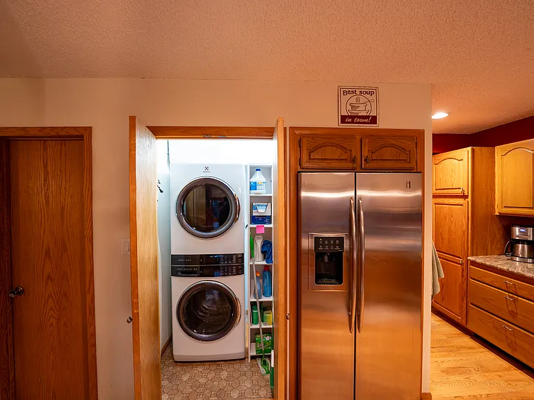 96 Hawn Dr — Photo 6