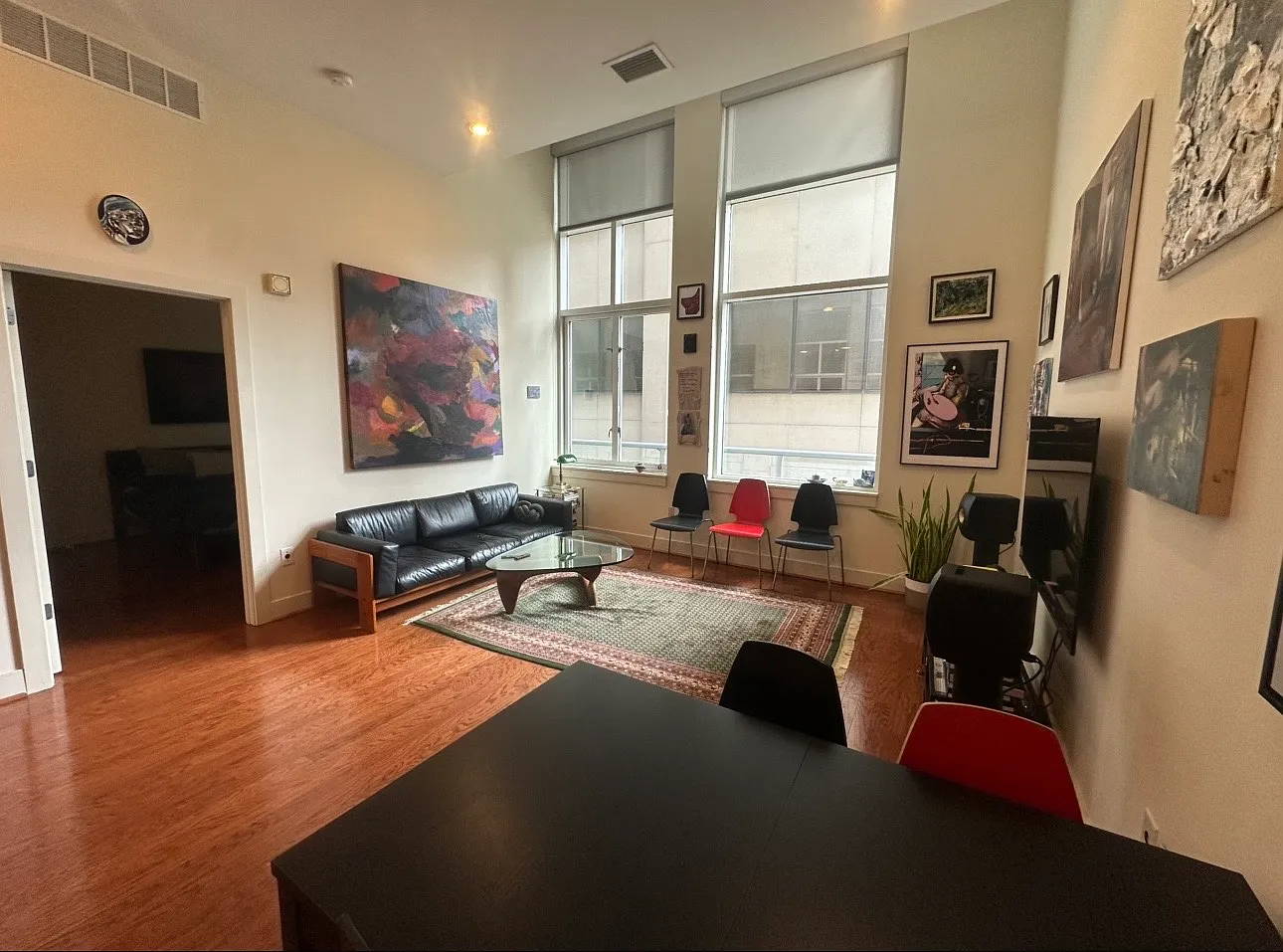 1 bed, 1.5 bath, 1040 sqft, $3,075 — Photo 1
