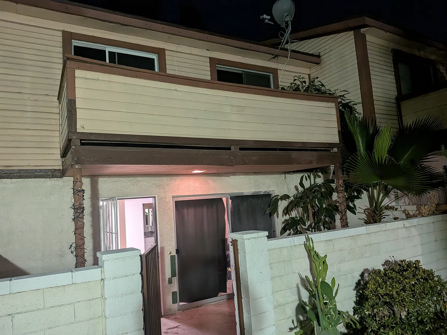 2 bed, 1.5 bath, 1038 sqft, $2,500 — Photo 1