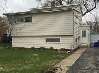 220 W Jackson St, Villa Park, IL