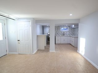 41 Foster Ave, Valley Stream, NY 11580