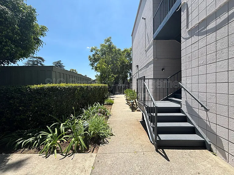 Oakland Summit — Photo 52