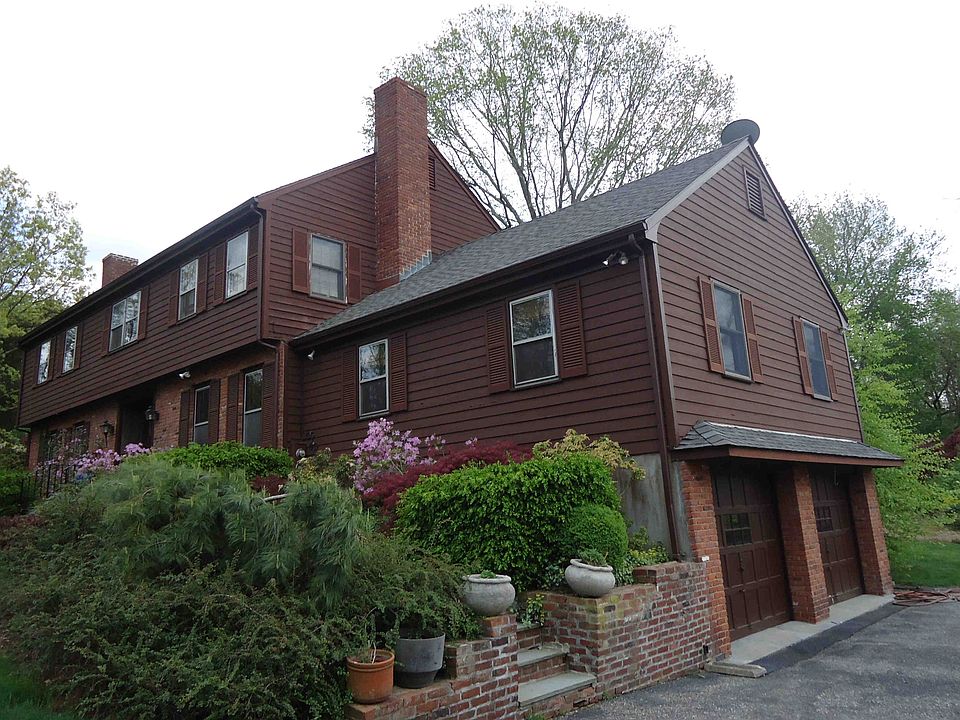 15 Ridgecrest Road
